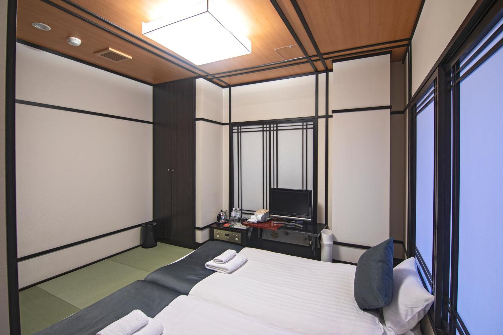 Wonz Hotel Self-Check-In Osaka Buitenkant foto
